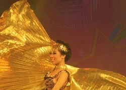 Hoài Anh Mango gây "choáng" trong phần thi tài năng Miss teen