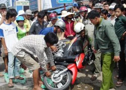 Lao vào hiện trường tai nạn giao thông để... "săn số"