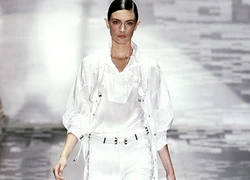 Dịu dàng sắc xuân cùng Gucci Spring 2010