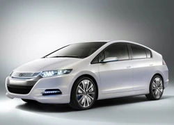 Honda Insight giành danh hiệu &#8220;Xe của năm&#8221;