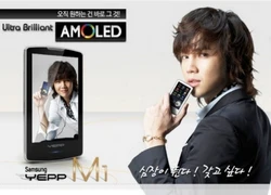 "Hot boy" Jang Geun Suk "sát cánh" Samsung Yepp M1