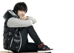 Ngắm Kim Bum "xinh trai" trong quảng cáo Spris