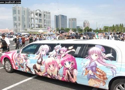 Anime fan Nhật Bản choáng ngợp với festival cosplay cho ô tô