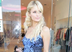 Paris Hilton "tỉnh như ruồi" trước... rừng ống kính