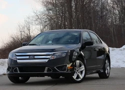 Ford Fusion trở thành "Xe của năm 2010"