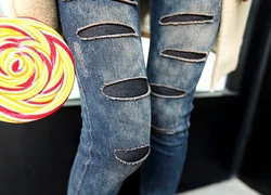 Jeans và legging rách - cơn sốt "te tua"