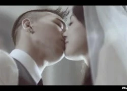 Tae Yang (lại) khiến fans đau tim bằng màn &#8220;kiss&#8221; trong MV mới