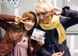 Taeyeon (SNSD) và Jonghoon (F.T. Island) pose ảnh chung cực đẹp đôi