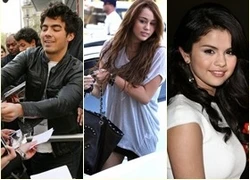 Miley, Sel và anh em Jonas tưng bừng đón Lễ Tạ Ơn