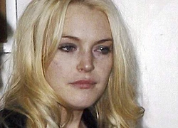 Chuyện gì khiến Lindsay Lohan khóc thế này ???