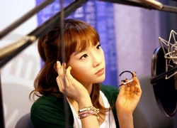 Taeyeon (SNSD) suýt... chết vì đụng độ máy xúc đất