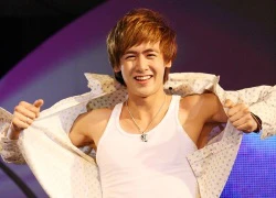 Một cậu nhóc giống y hệt "Hoàng tử Thái" Nichkhun (2PM) xuất hiện!