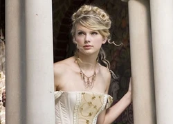 Taylor Swift sẽ làm ma-cà-rồng?