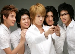 DBSK quá tuyệt vời trên bìa đĩa "Break Out"