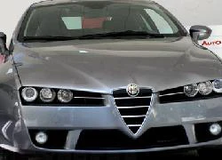 Alfa Romeo Brera coupe xuất hiện tại Sài Gòn