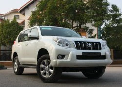 Land Cruiser Prado 2010 lăn bánh trên đường Hà Nội