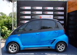 Một Tata Nano có giá ngang xe Ferrari