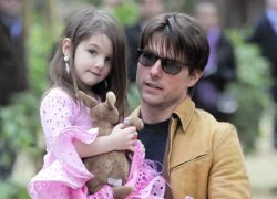 Tom Cruise mua xe đua 30.000 USD cho Suri