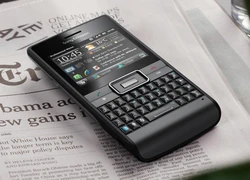 Sony Ericsson trở lại với bàn phím QWERTY