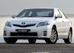 Toyota công bố giá Camry Hybrid