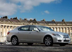 Lexus LS 600h giá hơn 130.000 USD