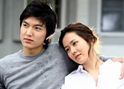 Lee Min Ho lại tình tứ bên hot girl