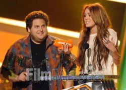 Miley Cyrus và Taylor Lautner tung hoành tại Kids' Choice Awards 2010