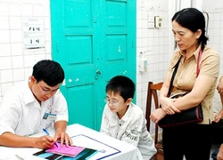 Rước họa vì tự làm 'bác sĩ'