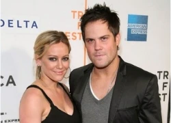 Hilary Duff phủ nhận chuyện "lên xe hoa"