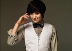 Kim Bum - chàng trai của các tạp chí tháng 4