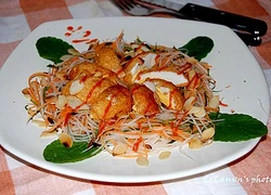 Salad cà rốt trứng chiên chua cay