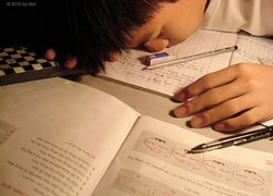 Teen và hội chứng "học tài tử"