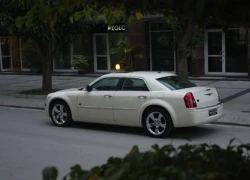 Chrysler 300 Touring &#8211; sedan &#8216;hầm hố&#8217; của Mỹ