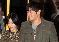 Vợ chồng Jang Dong Gun "rủ" Hyun Bin đi xem phim