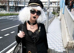 Phong cách Lady Gaga tràn ngập Tokyo