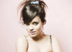 Lily Allen quyết định "nuốt lời" ý định giải nghệ