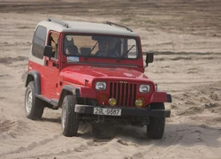 Off-road dọc sông Hồng cùng Jeep