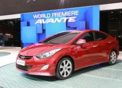 Hyundai Elantra phiên bản mới trình làng