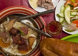 Đề tài bánh mì vẫn chưa hề nguội với Eating Asia