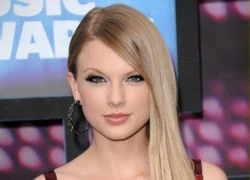 Taylor Swift cực &#8220;lạ&#8221; dự CMT Music Awards nhưng lại ra về&#8230; tay trắng