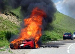 Siêu xe Ferrari 458 Italia cháy thành than