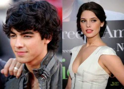 Joe Jonas hẹn hò với &quot;ma cà rồng&quot; Ashley Greene?