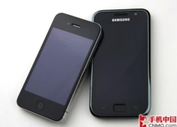 So sánh ngoại hình iPhone 4 và Samsung Glaxy S