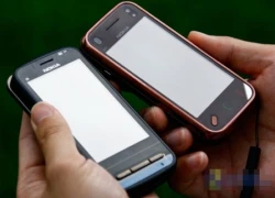 Nắp trượt so tài: Nokia C6 vs. Nokia N97 mini