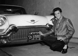 Ngắm 10 mẫu xe &#8220;đỉnh&#8221; của huyền thoại Elvis Presley