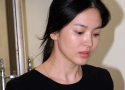 Song Hye Kyo bất ngờ lộ diện trong đám tang Andre Kim