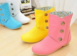 Tung tăng với boots sắc màu