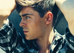 Zac Efron quyết định đi... ăn trộm