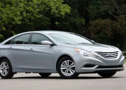 Hyundai Sonata gần đuổi kịp Honda Accord