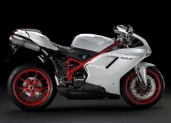 Ấn tượng với Ducati 848 Evo 2011 đỏ-trắng